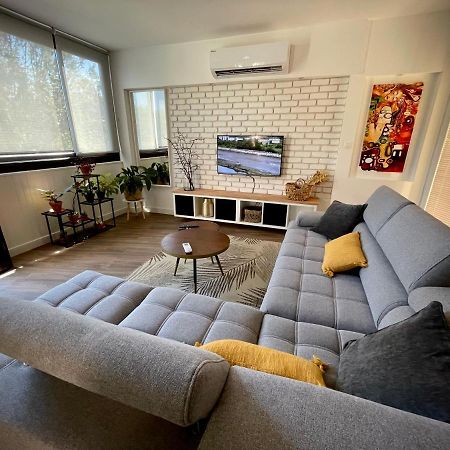 Tres Bel Appartement Central, Au Calme Avec Balneo Perpignan Exterior photo