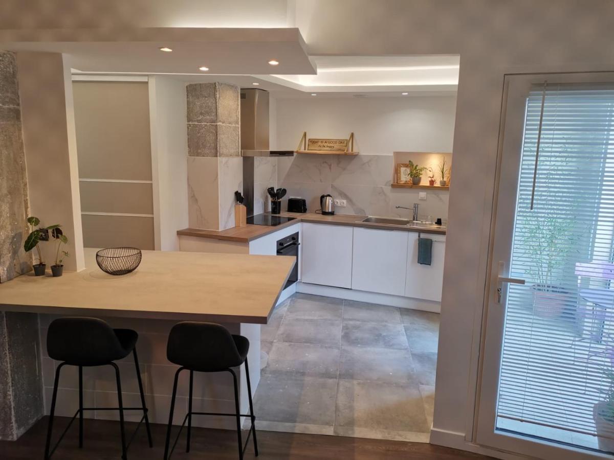 Tres Bel Appartement Central, Au Calme Avec Balneo Perpignan Exterior photo